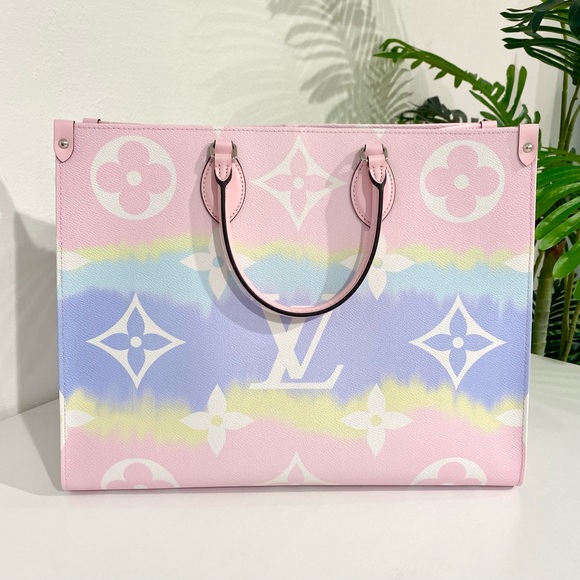 NWT Authentic Louis Vuitton Pastel Escale OnTheGo Tote GM w box - Picture 4 of 17